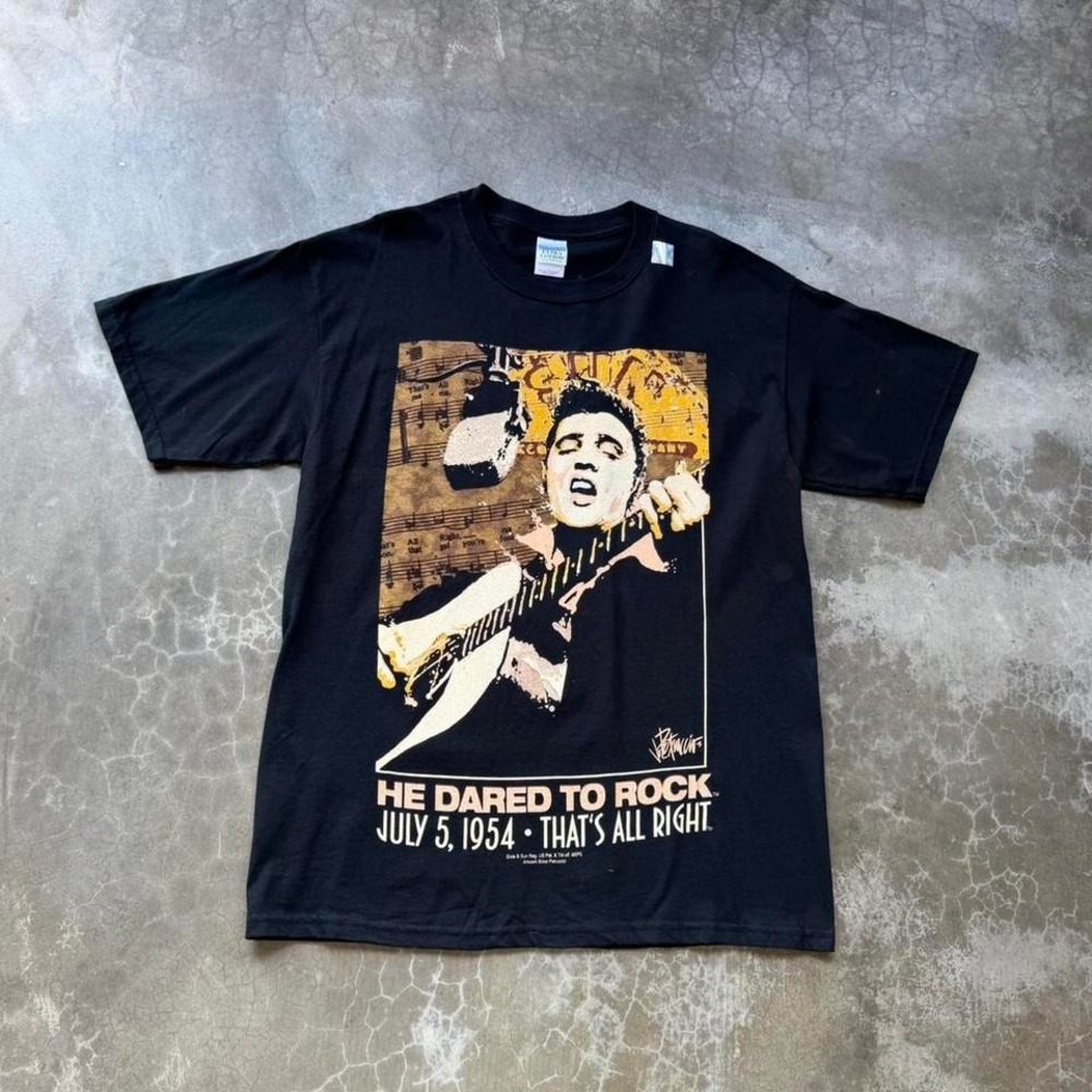 Vintage Elvis Presley Music tee shirt Deadstock new Condition size large